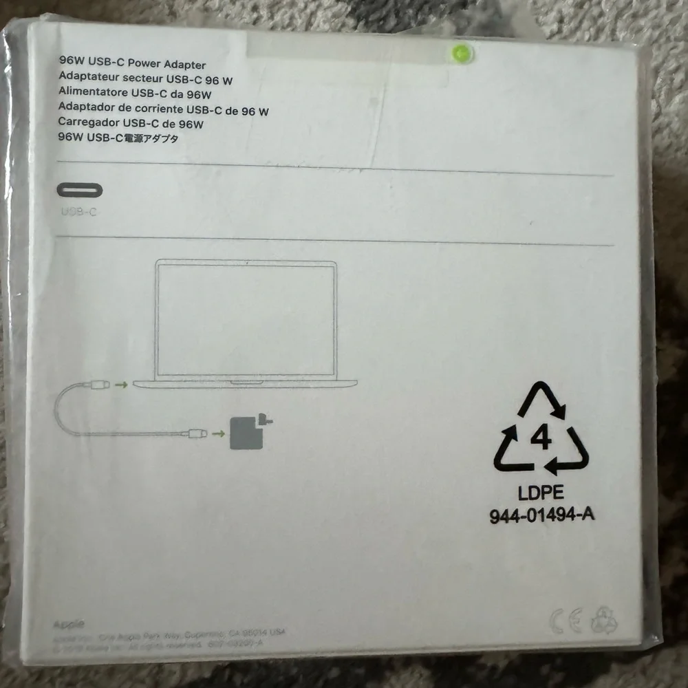 Apple 96W USB-C Power Adapter new sealed